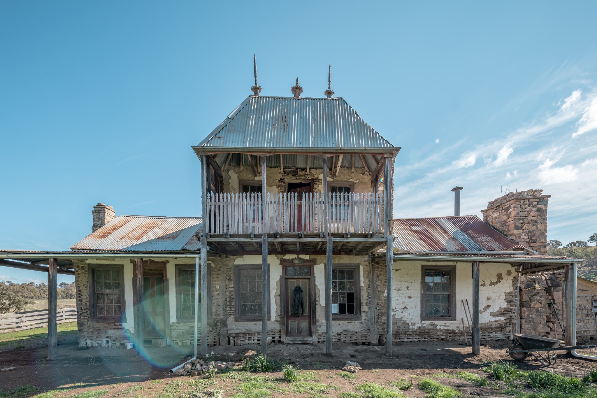 Front Facade at Mountain View Homestead, the front facing exterior of Mountain View Homestead.