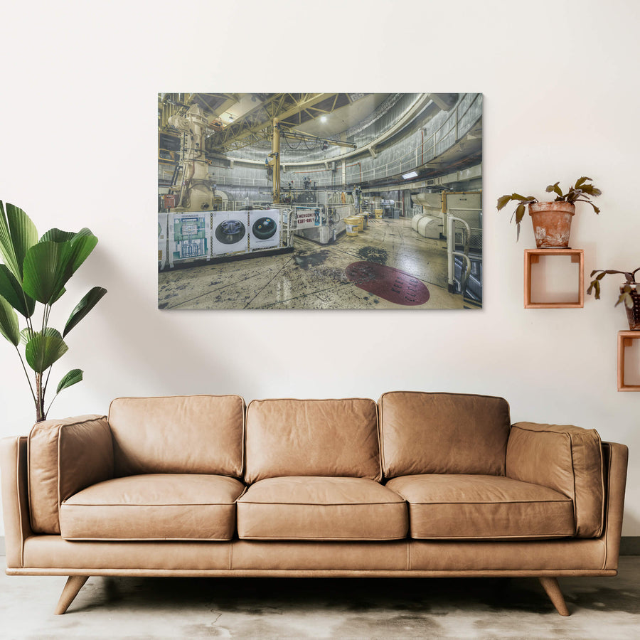 Top Plate Viewing Platform at ANSTO HIFAR, the reactor hall at HIFAR curves upward in a wide concrete drum.