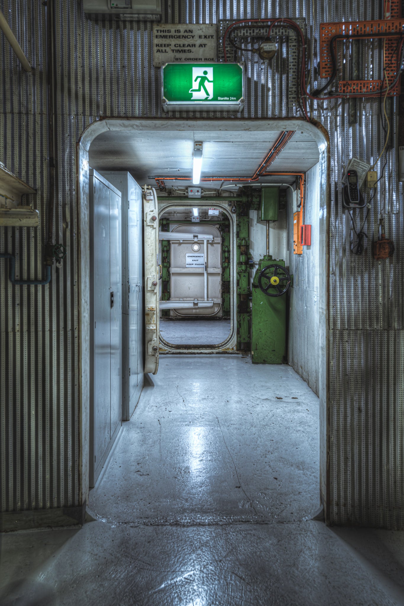 Basement Emergency Airlock at ANSTO HIFAR, the reactor building at ANSTO HIFAR incorporated airlocks to regulate access.