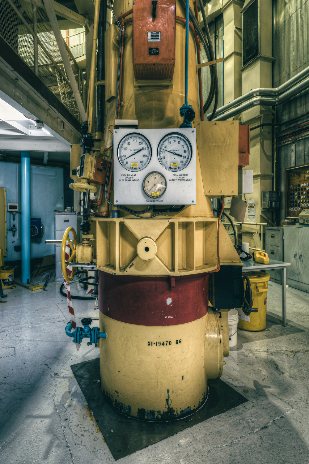 Fuel Element Flask at ANSTO HIFAR, this 19.47-tonne flask was one of two types used in reactor operations at ANSTO HIFAR:.