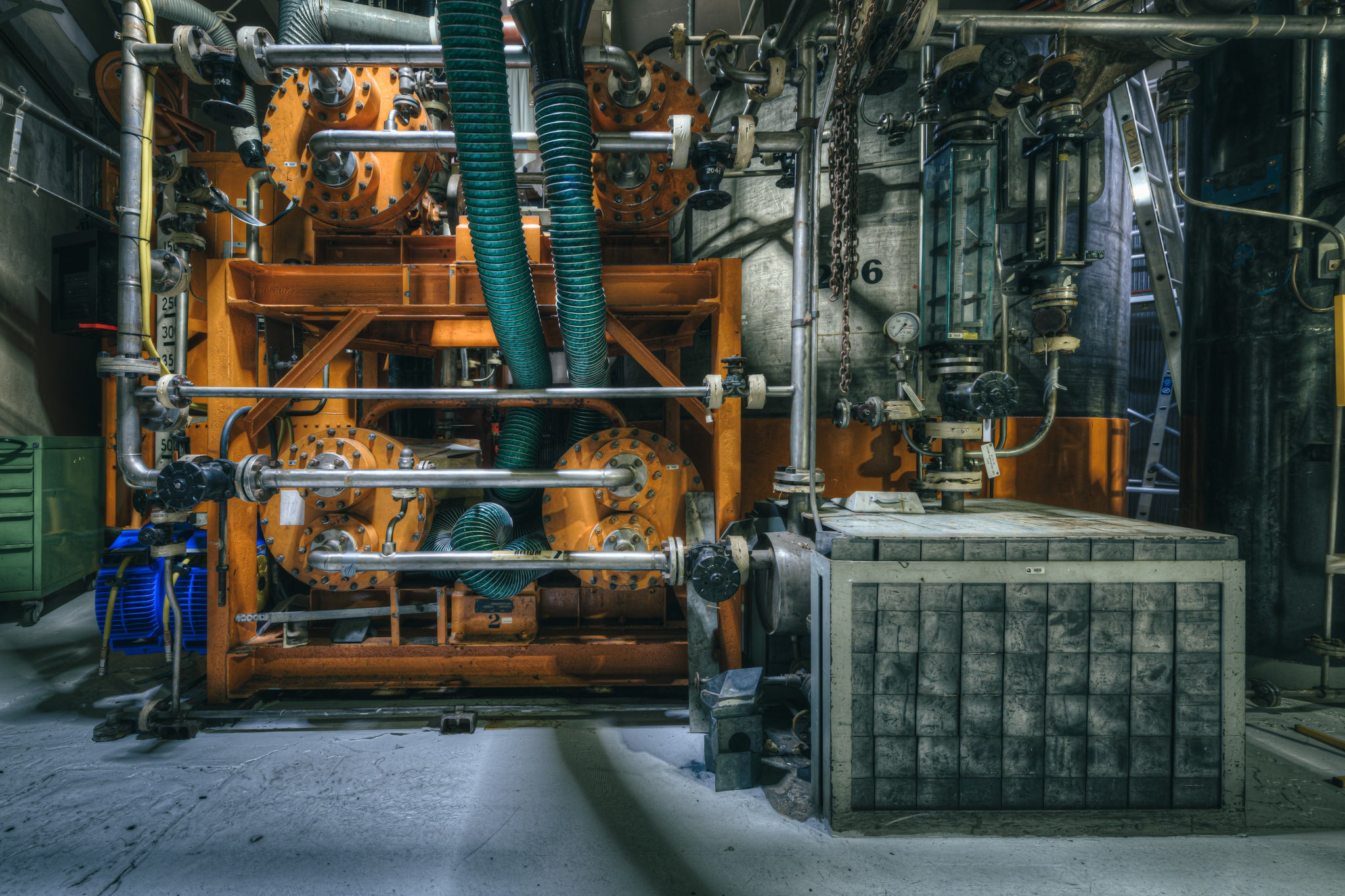 Helium Pumps at ANSTO HIFAR, this system played a vital role in reactor maintenance by passing helium across the surface.