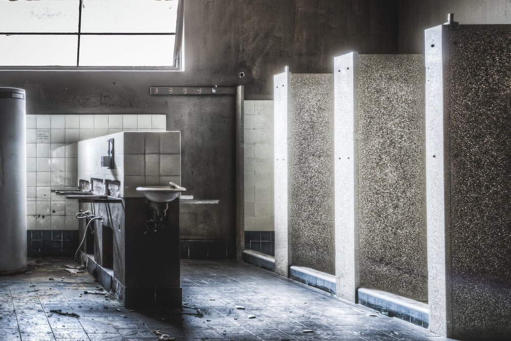 Showers at ATL Building, sometimes the light just does all the work for you.