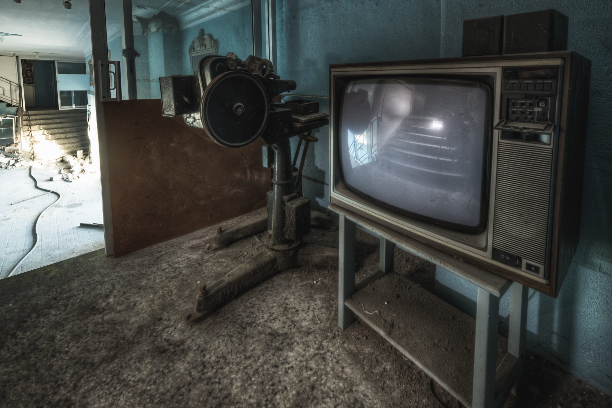 Projector And TV