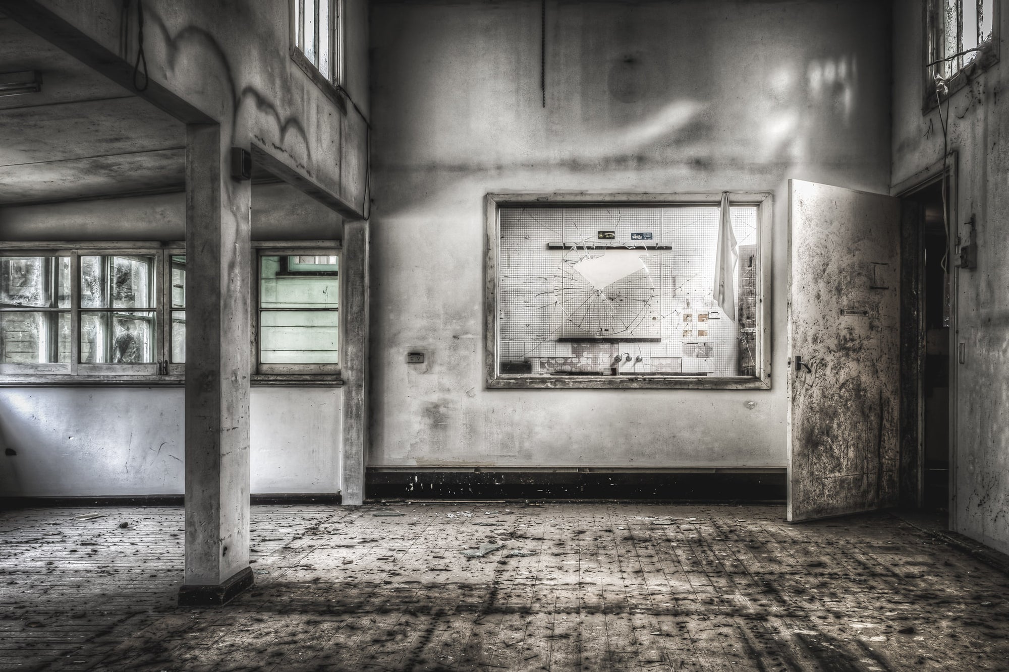 Entertainment Room at Queen Victoria Sanitorium, the front door leading into the common area of the dormitory.