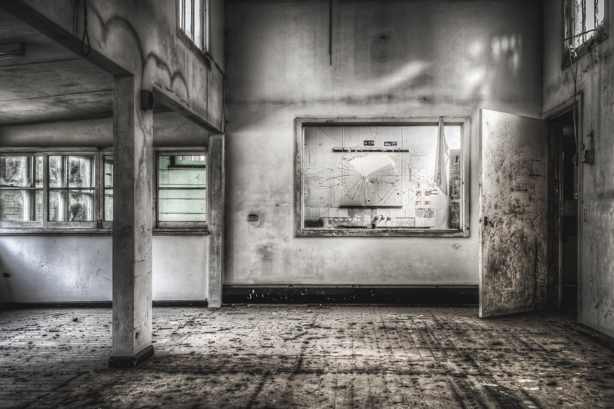 Entertainment Room at Queen Victoria Sanitorium, the front door leading into the common area of the dormitory.