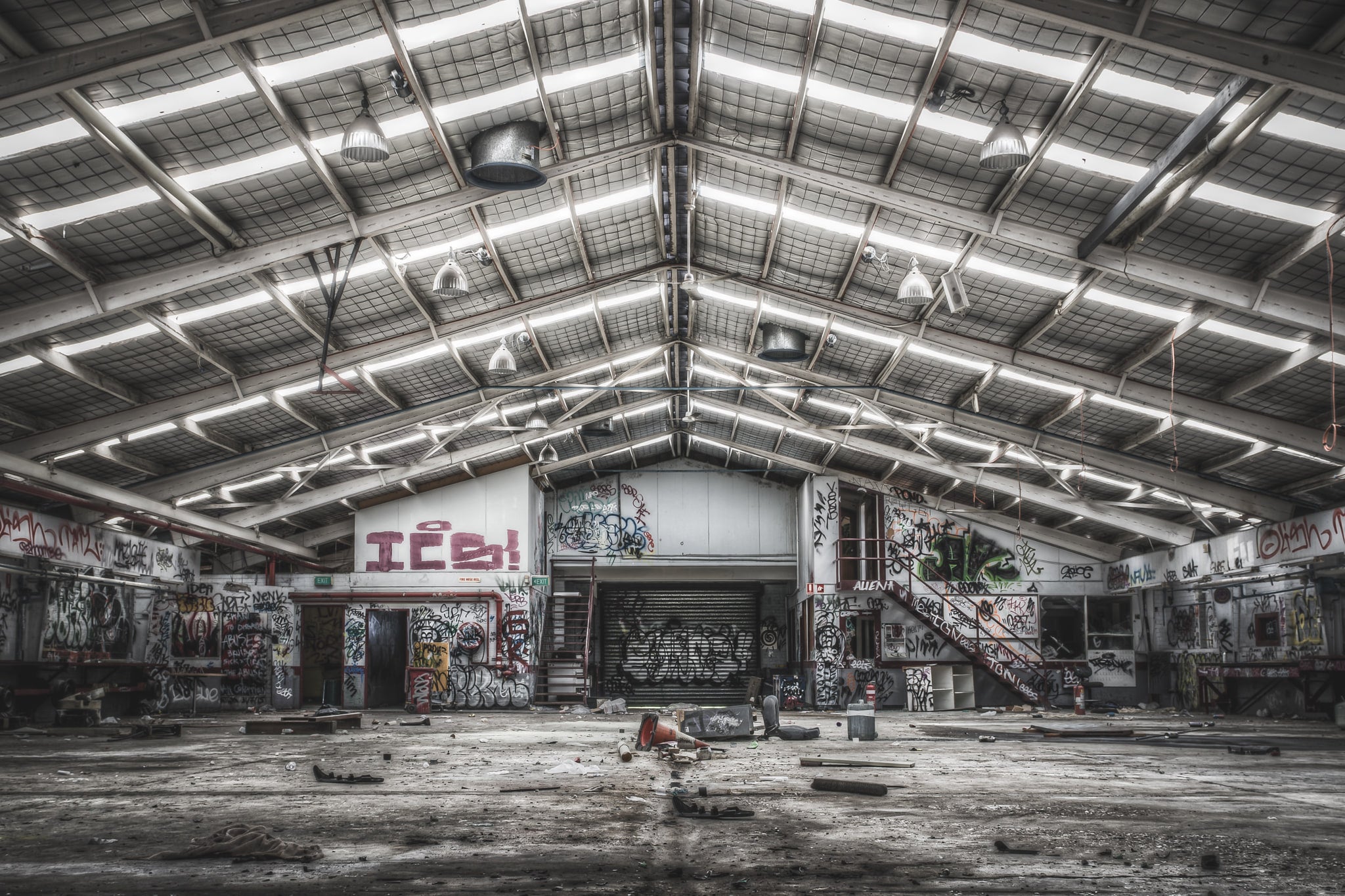 A Frames at Sundell Holden, a shot showing 180 degrees of the previously shown panel shop.