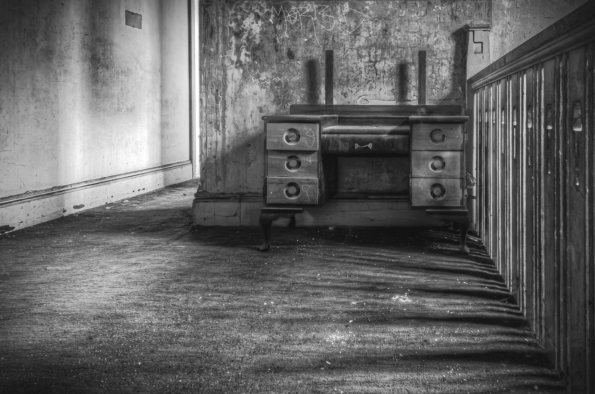 Stairs Landing at Terminus Hotel, a timber dresser sits against the far wall of a landing inside the Terminus Hotel.